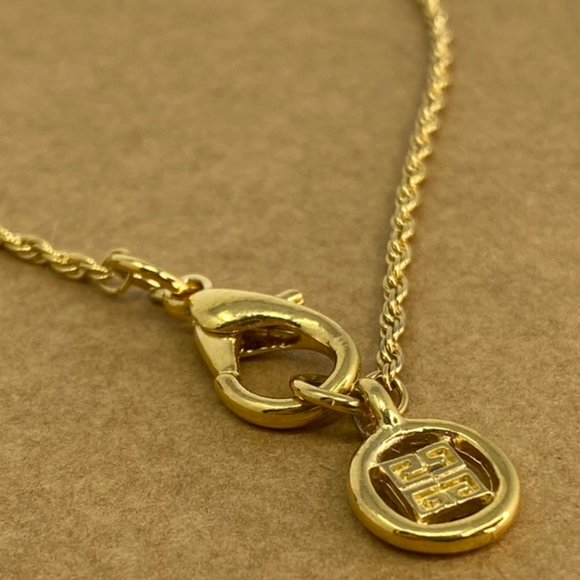 Authentic Vintage Givenchy Pendant Necklace - Picture 8 of 9